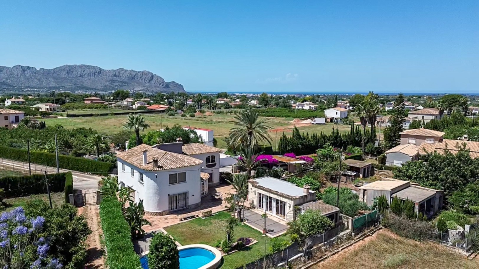 Rustic Detached House Near Pedreguer Town Centre