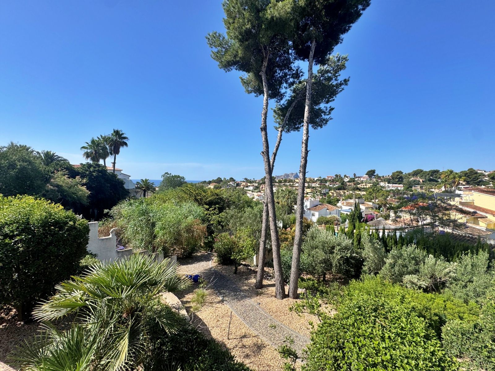 Location à long terme disponible à partir de février/mars 2027.