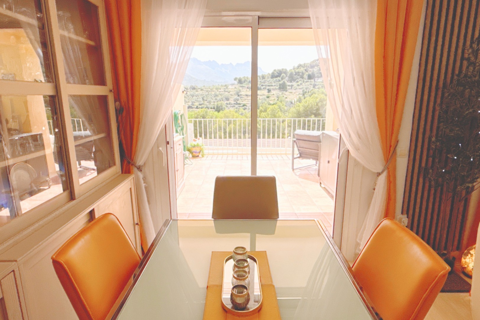 2-bed villa for sale with spectacular views, Calpe