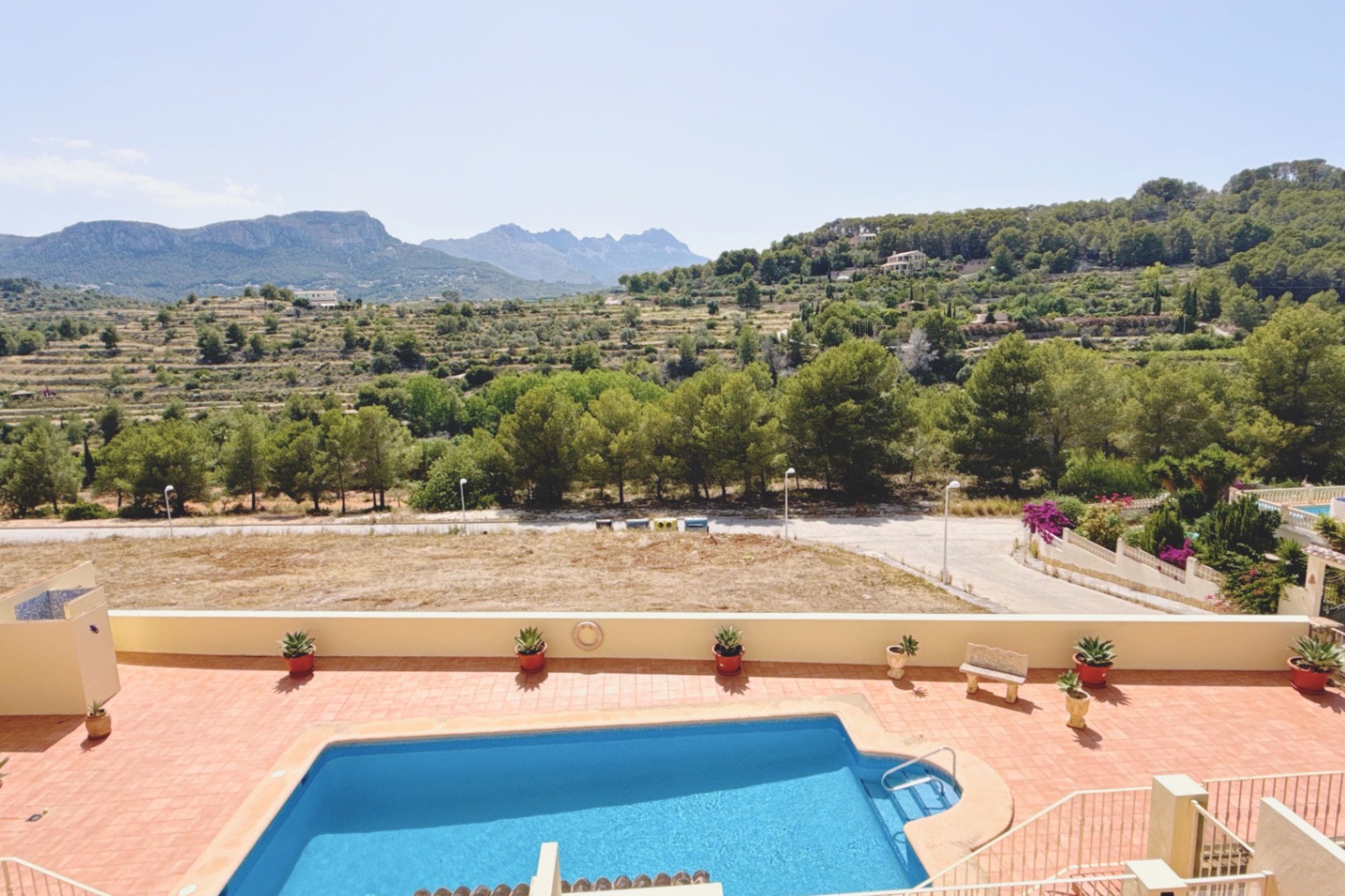 2-bed villa for sale with spectacular views, Calpe