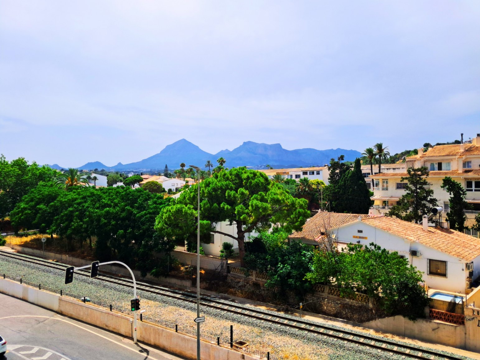 Spacious 4 bedroom apartment for sale in Altea