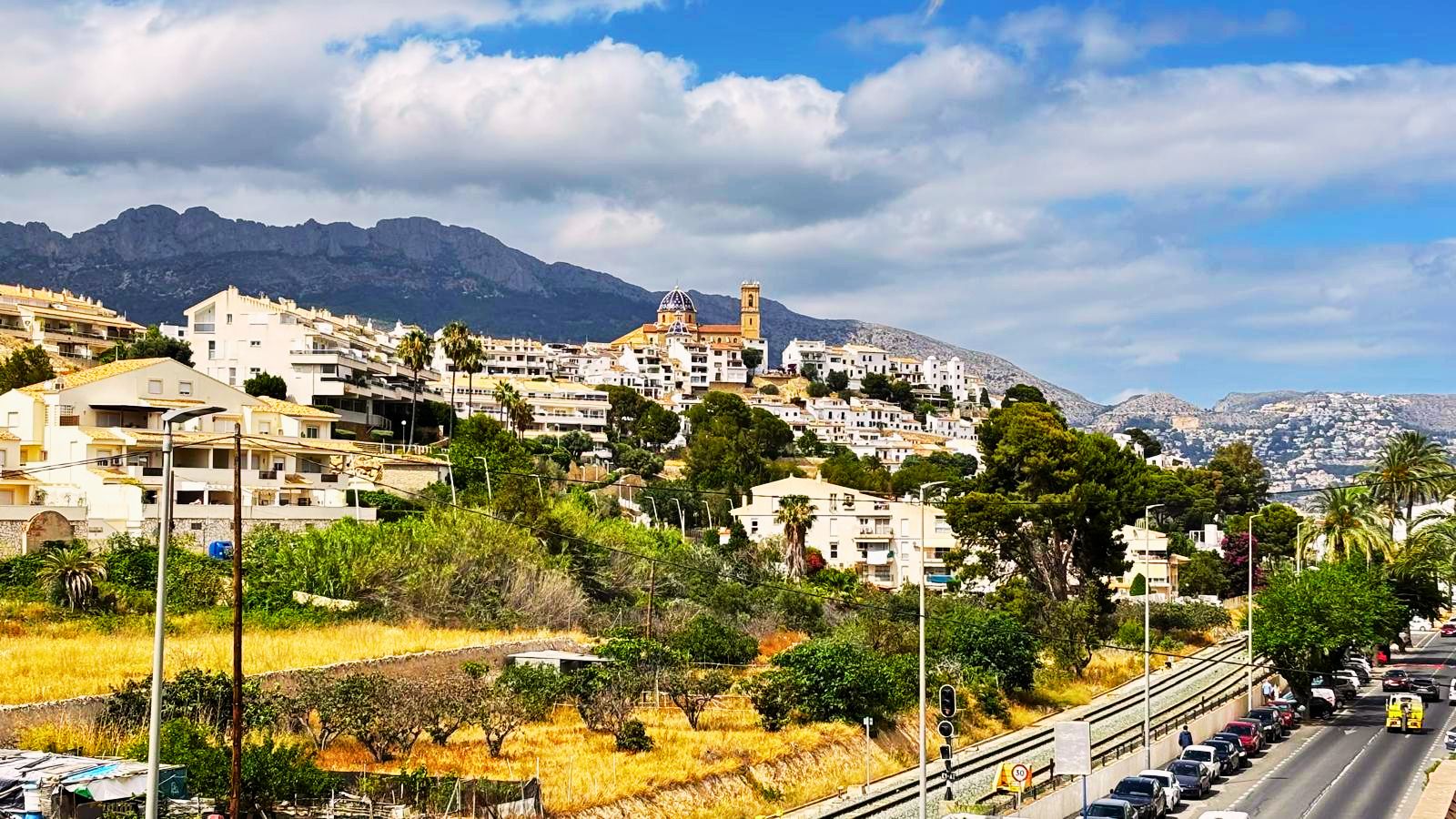 Spacious 4 bedroom apartment for sale in Altea