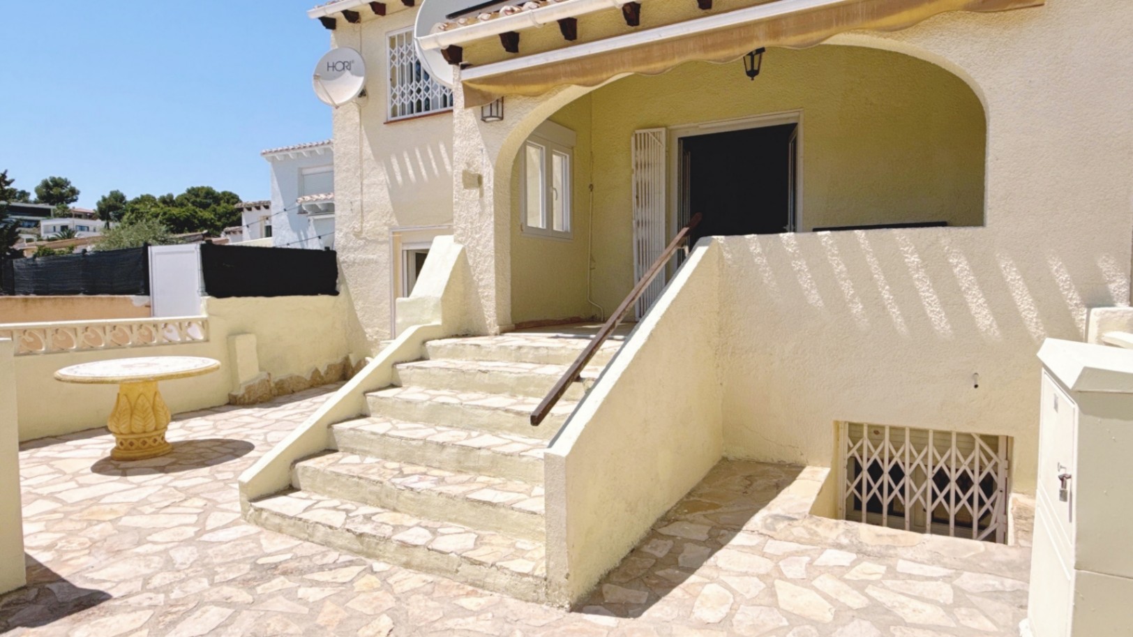 Linked Villa for sale in Moraira