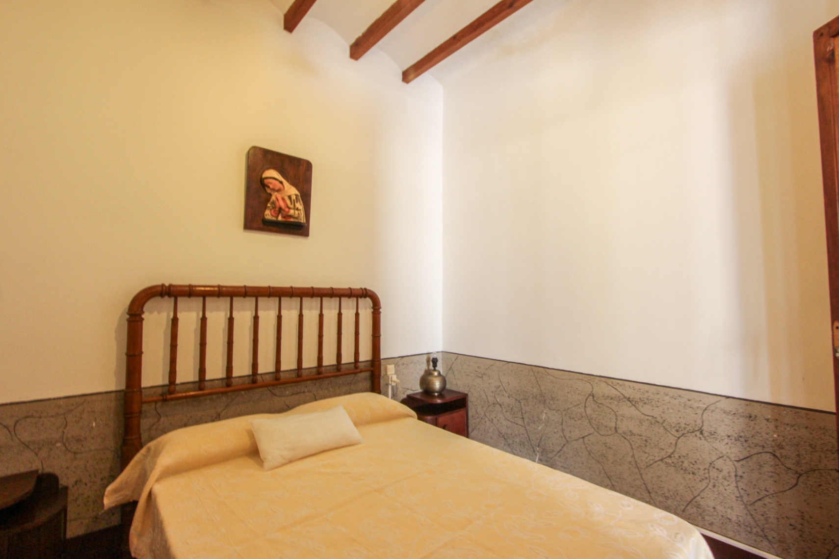 Rustic 5-Bed Townhouse for Sale in Jalón