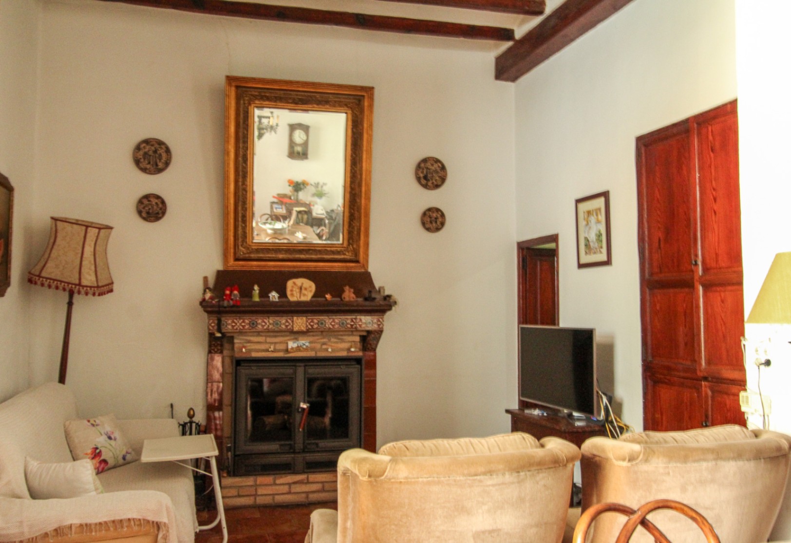 Rustic 5-Bed Townhouse for Sale in Jalón