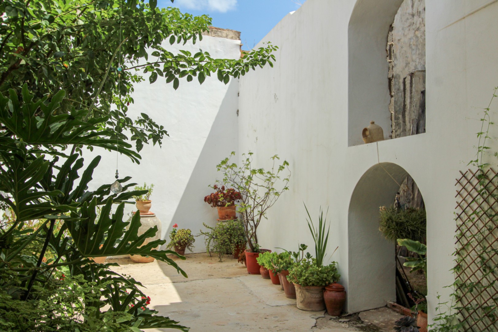 Rustic 5-Bed Townhouse for Sale in Jalón