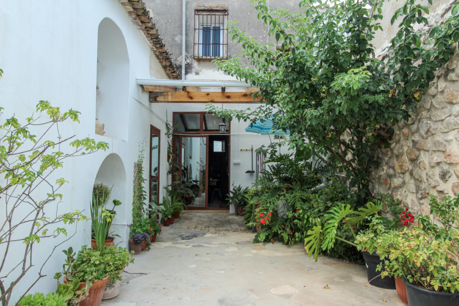 Rustic 5-Bed Townhouse for Sale in Jalón