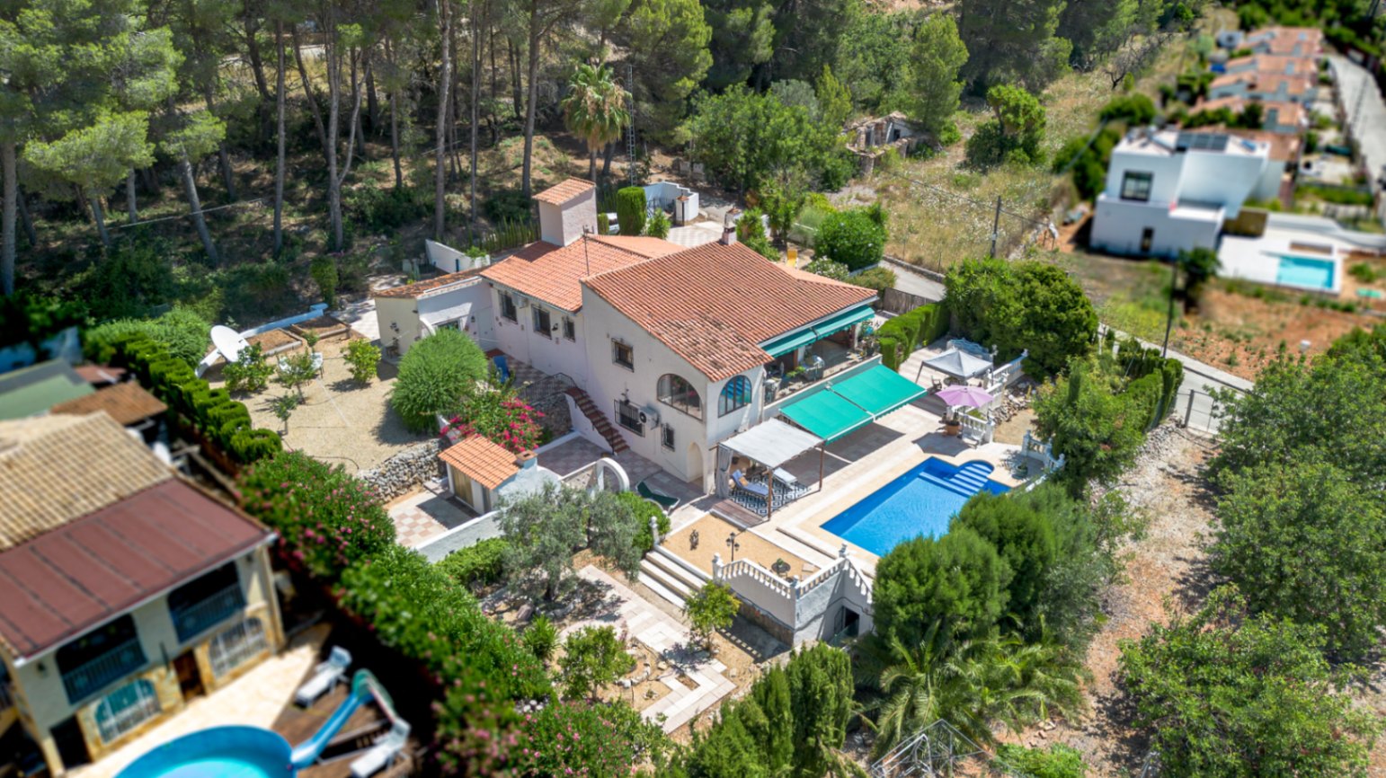 South-Facing Villa for Sale in Alcalalí