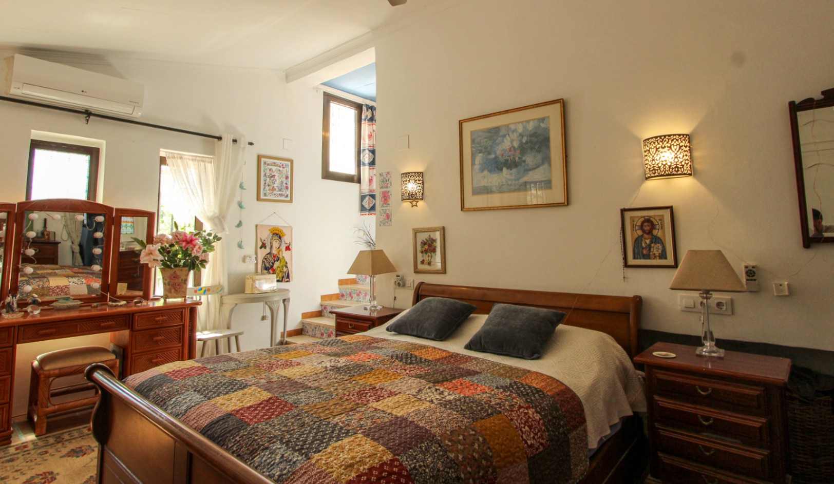 South-Facing Villa for Sale in Alcalalí