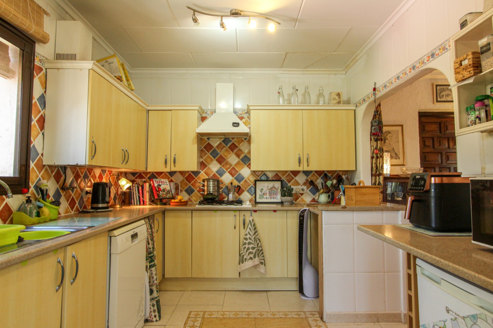 South-Facing Villa for Sale in Alcalalí