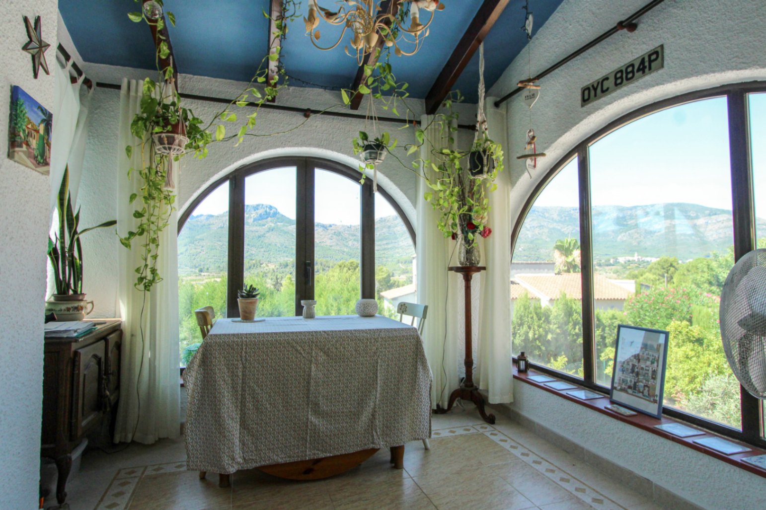 South-Facing Villa for Sale in Alcalalí