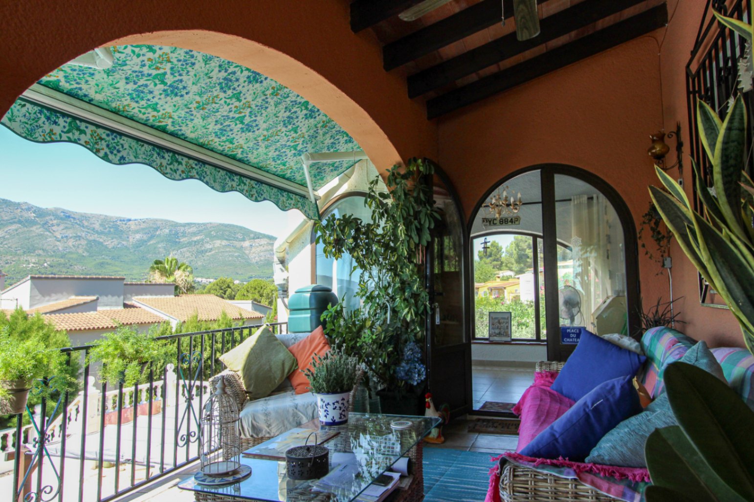 South-Facing Villa for Sale in Alcalalí