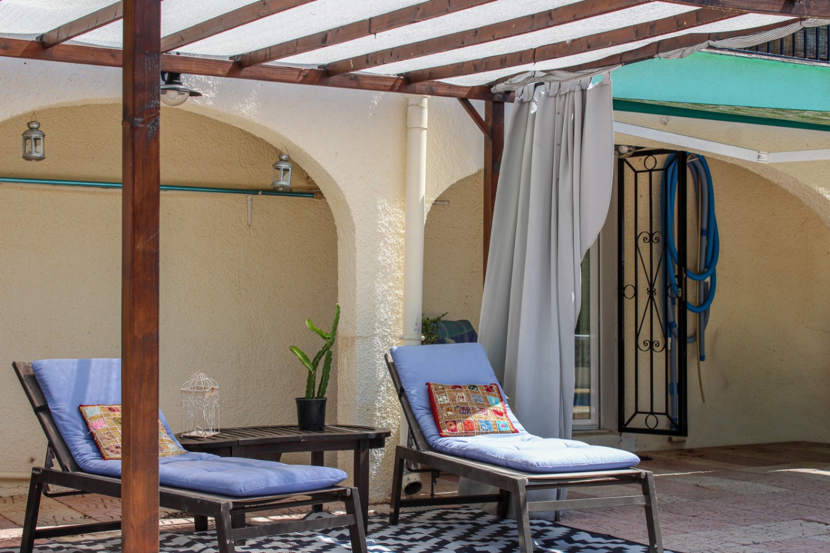 South-Facing Villa for Sale in Alcalalí