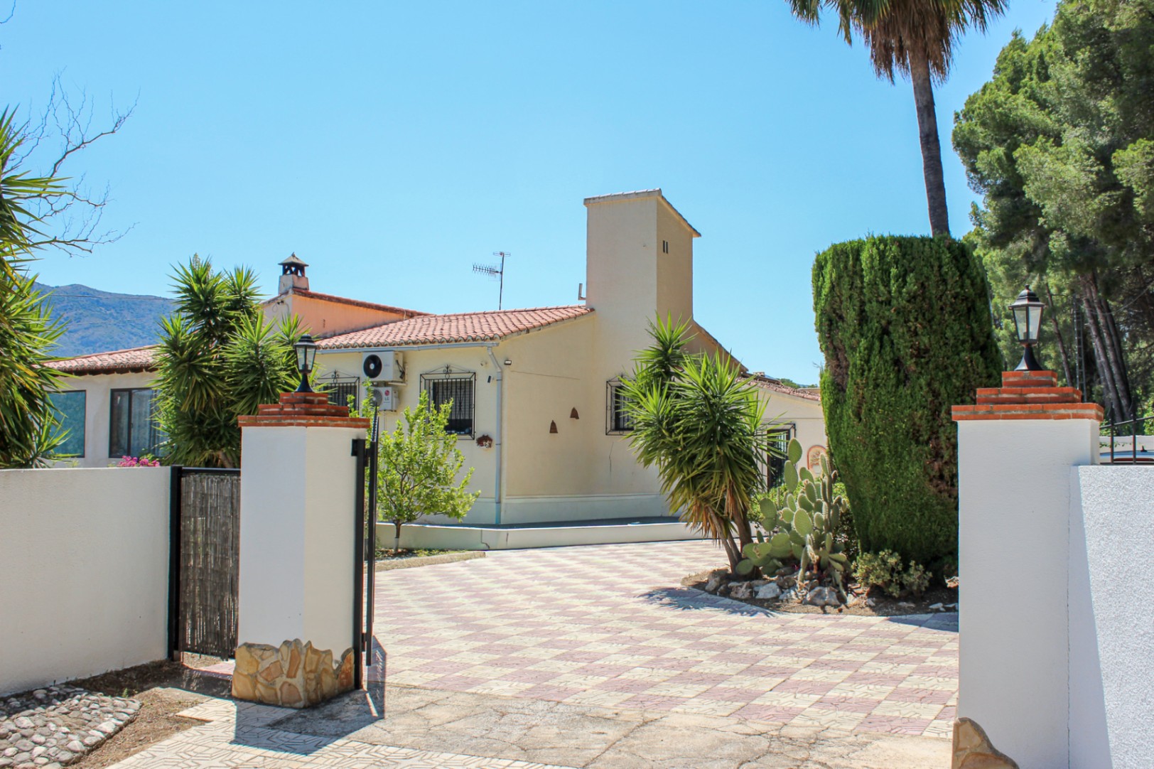 Zuidgerichte Villa Te Koop in Alcalalí