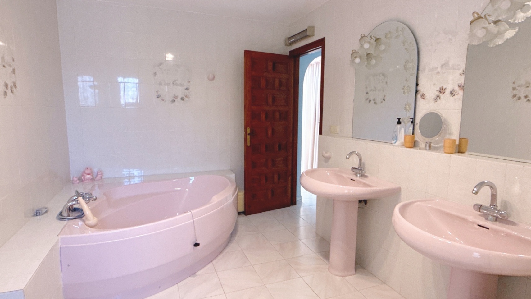 Villa for sale in Moraira, Cometa