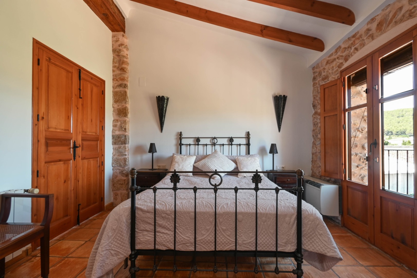 Luxury Traditional Villa for Sale in Jalón/Xaló