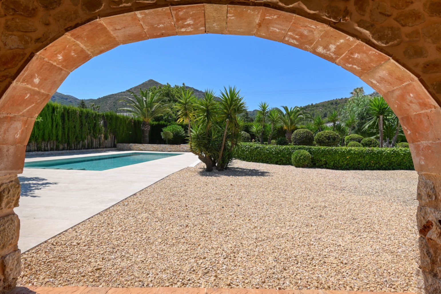 Luxury Traditional Villa for Sale in Jalón/Xaló