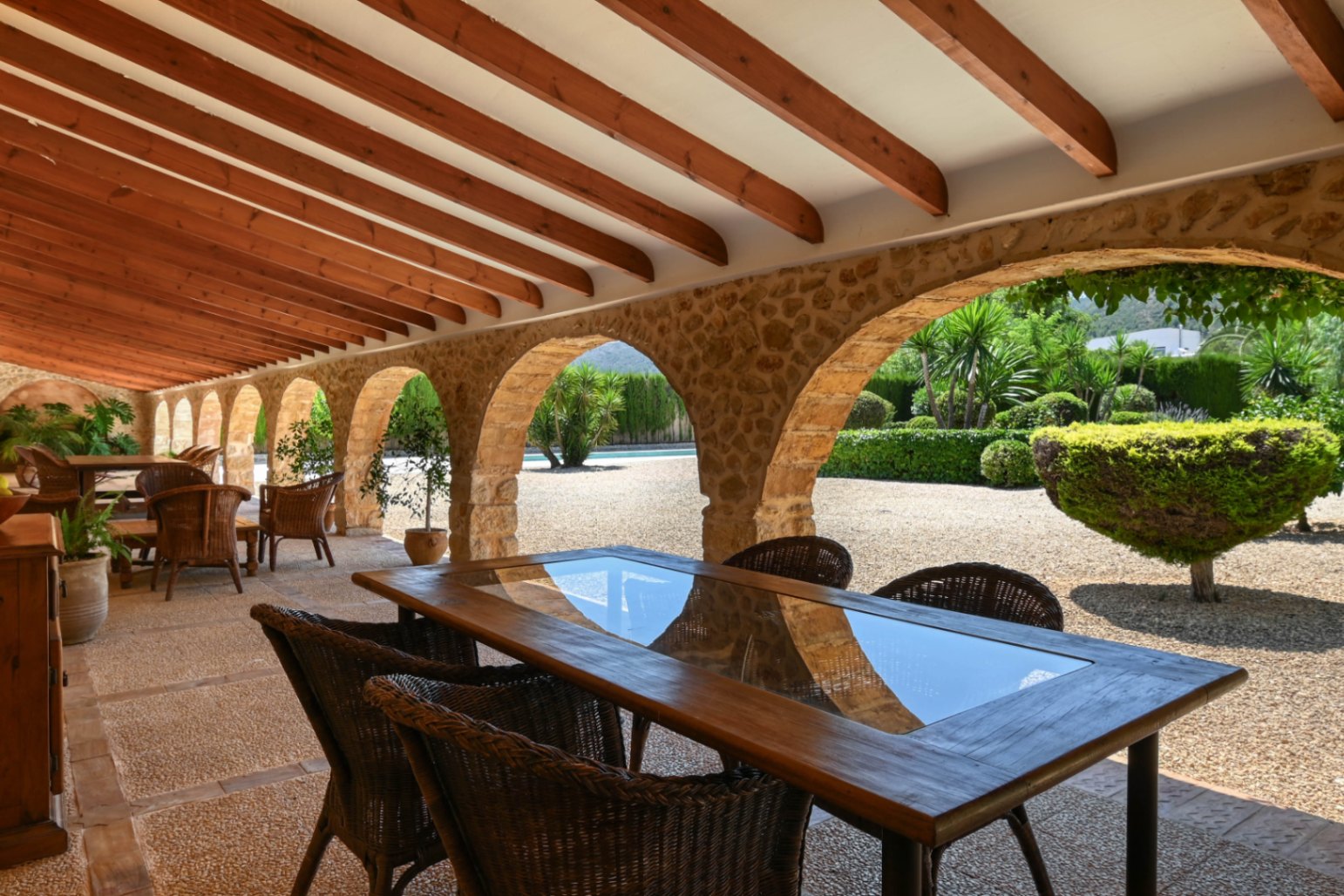Luxury Traditional Villa for Sale in Jalón/Xaló