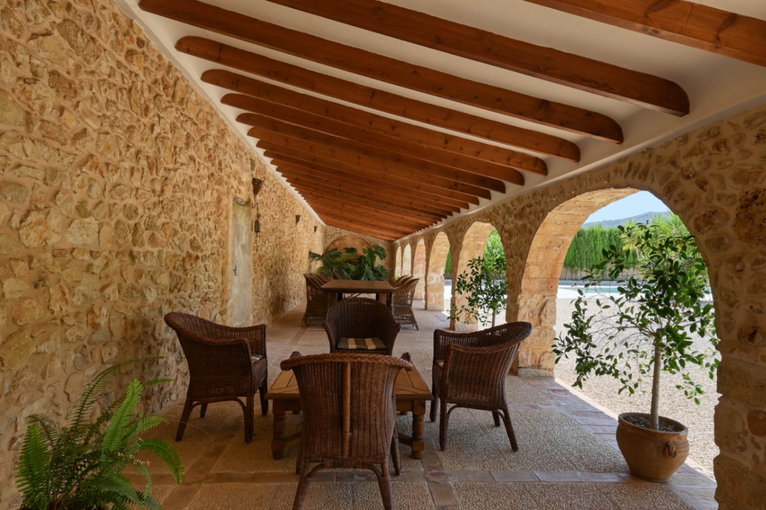 Luxury Traditional Villa for Sale in Jalón/Xaló