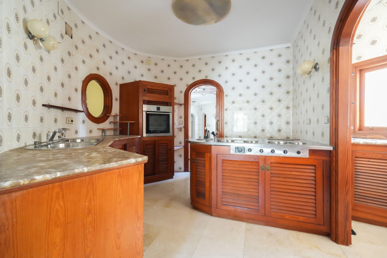 Investment property for sale in Moraira, Benimeit