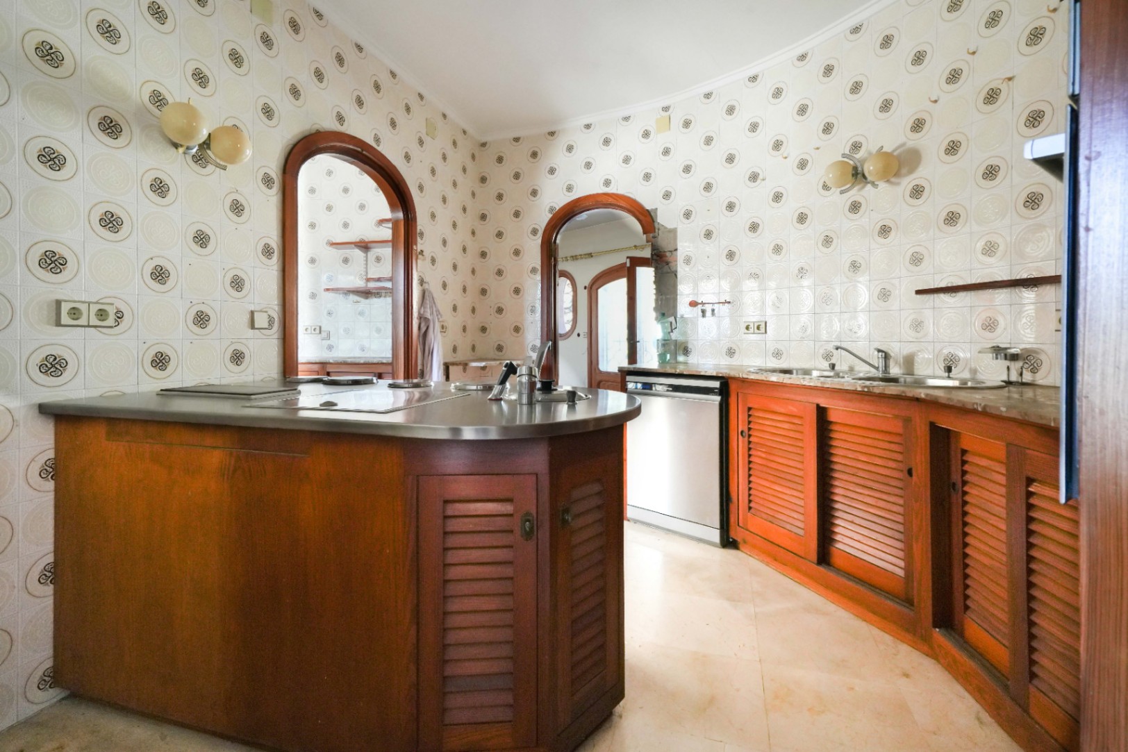 Investment property for sale in Moraira, Benimeit