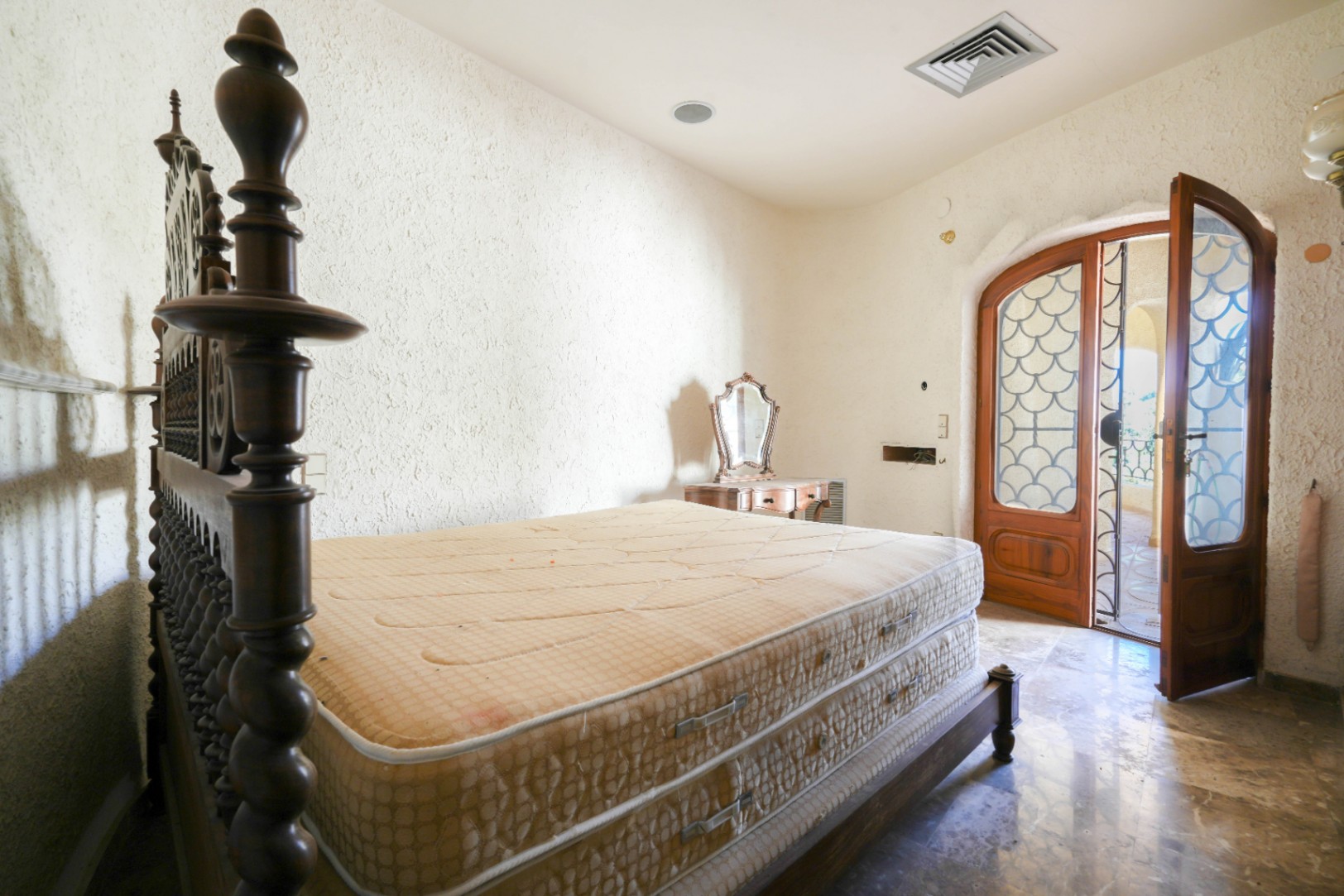 Investment property for sale in Moraira, Benimeit