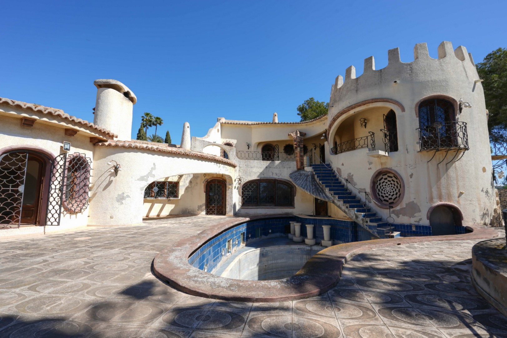 Investment property for sale in Moraira, Benimeit