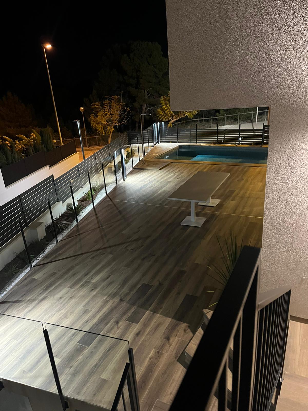 Modern villa for sale with 5 bedrooms in Polop, Alicante.