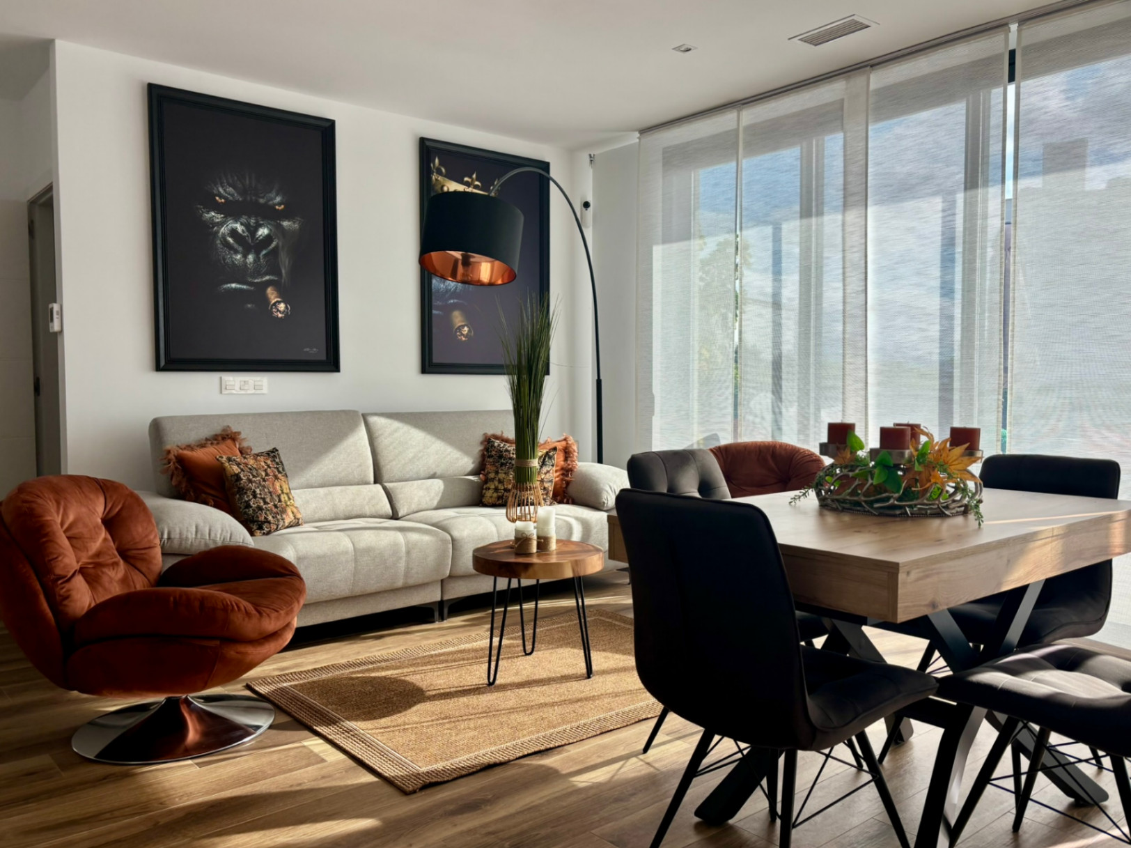 Modern villa for sale with 5 bedrooms in Polop, Alicante.