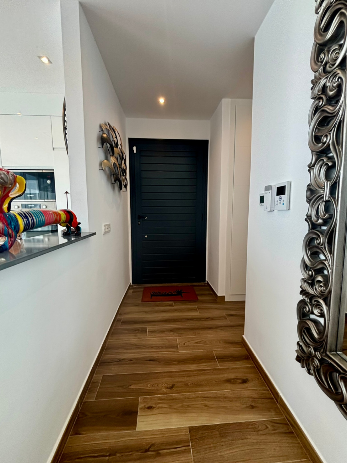 Modern villa for sale with 5 bedrooms in Polop, Alicante.