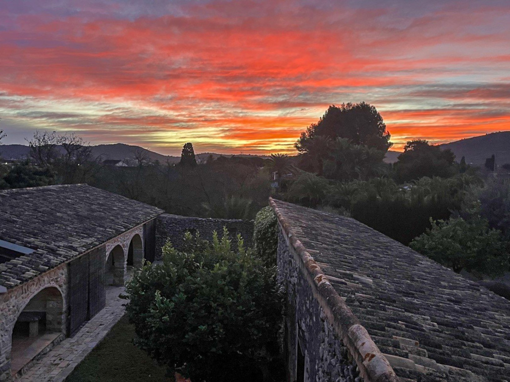 Luxury Traditional Villa for Sale in Jalón/Xaló