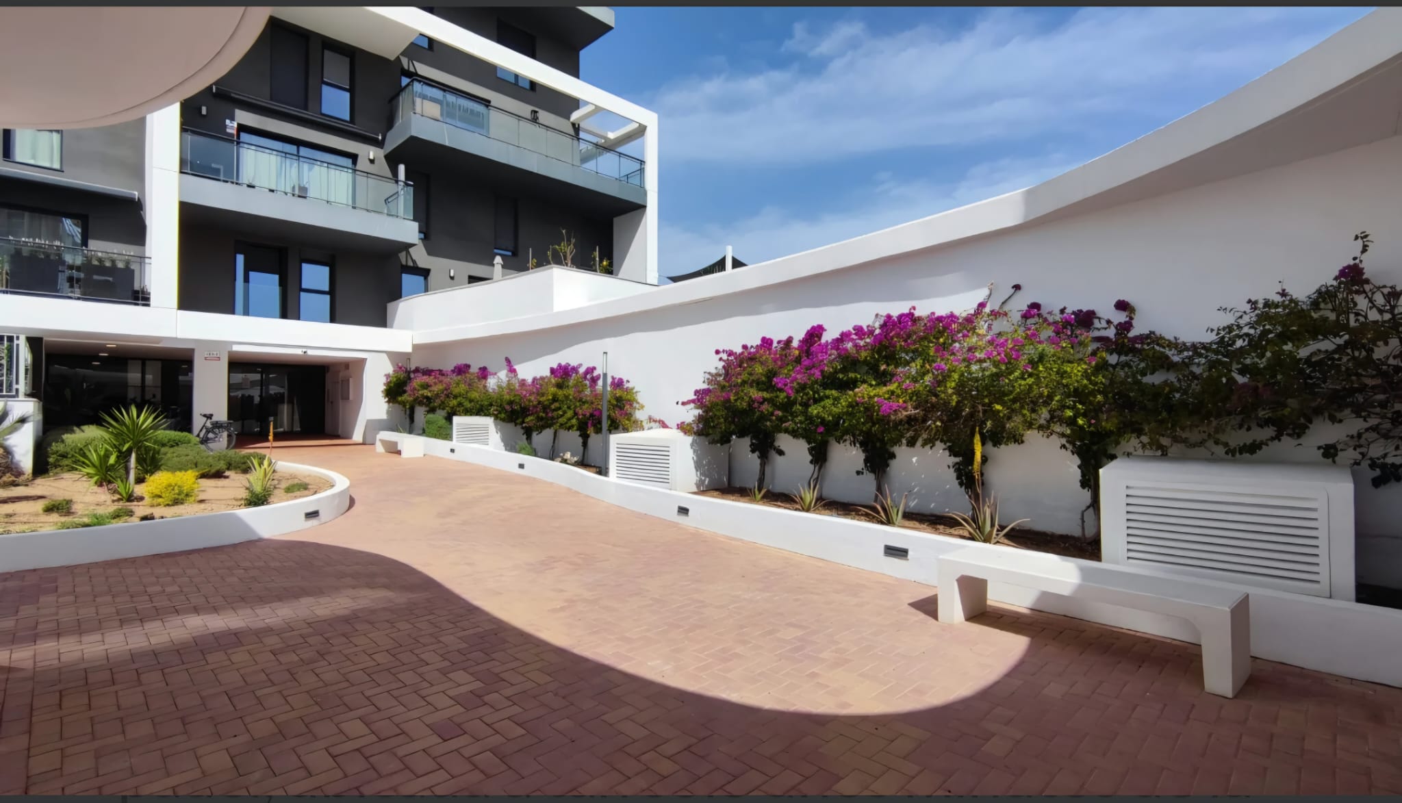 Modern 3-bed apartment for sale, Calpe