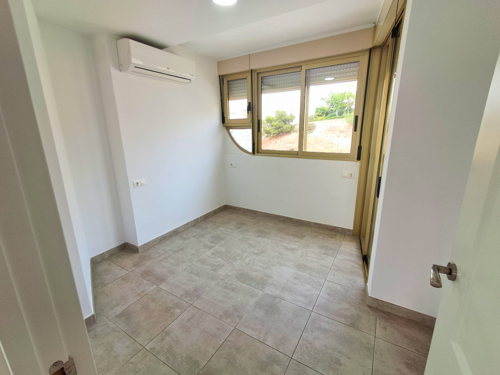 2 bedroom apartment with spectacular views in La Cala de Finestrat.
