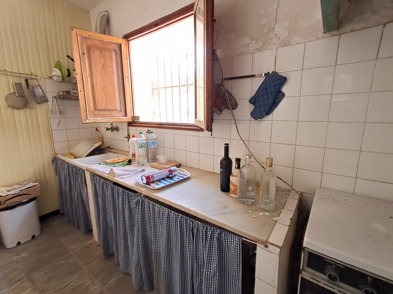 Reihenhaus in Alfaz del Pi zu verkaufen, renovierungsbedürftig