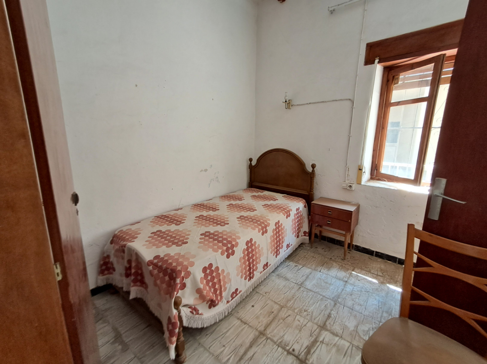 Reihenhaus in Alfaz del Pi zu verkaufen, renovierungsbedürftig