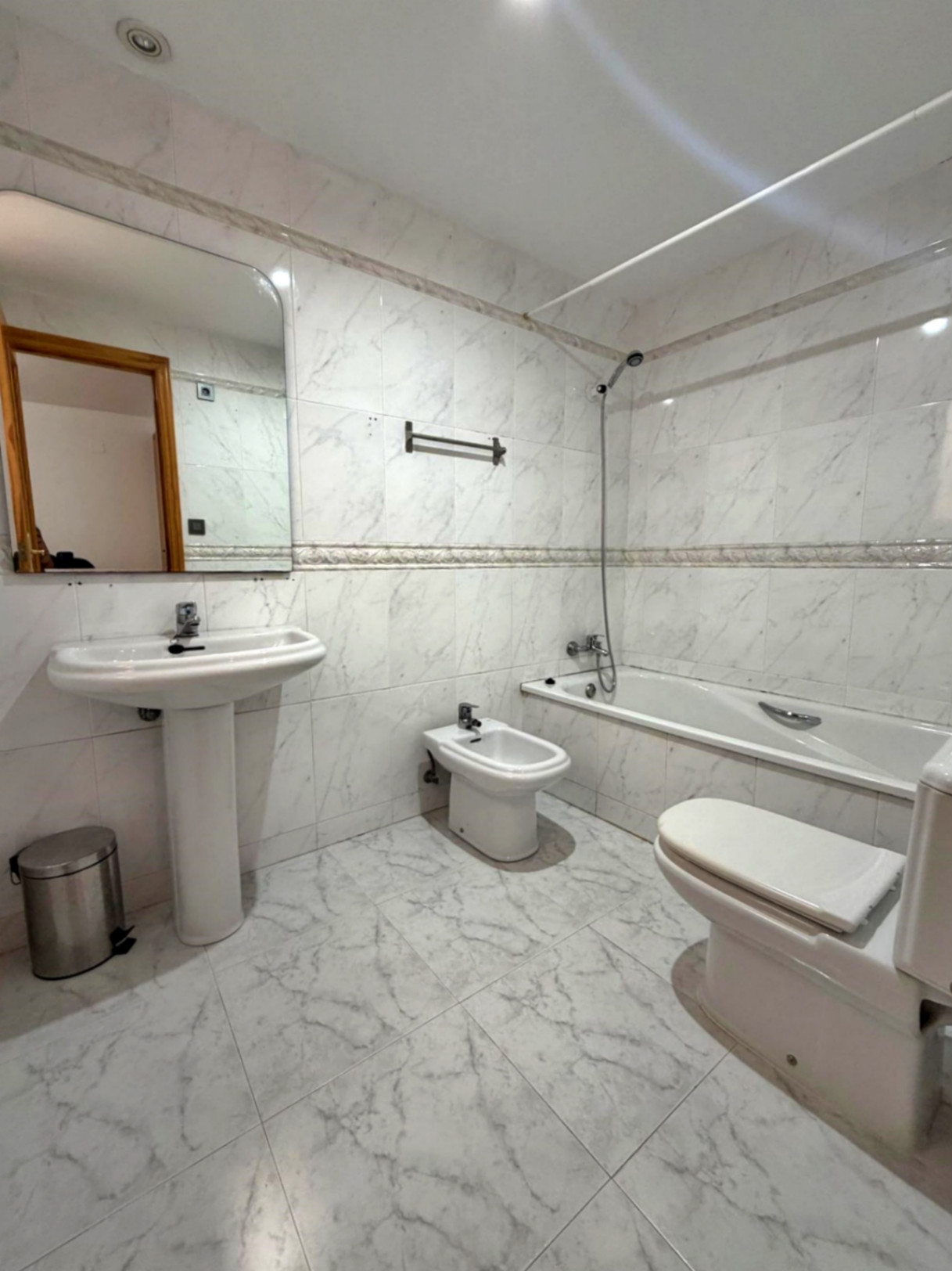 Long-term rental in Jávea Port available now.