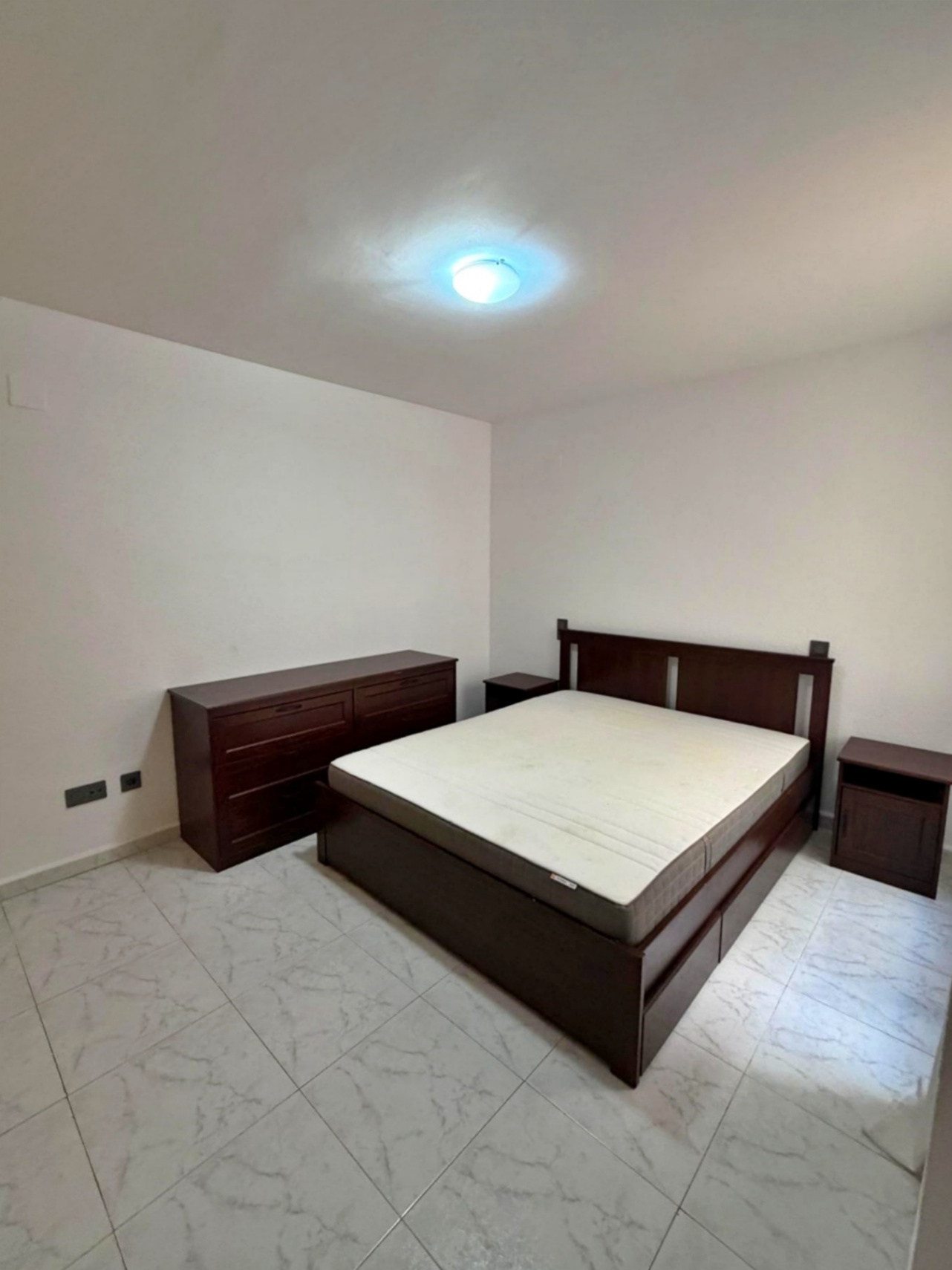Long-term rental in Jávea Port available now.
