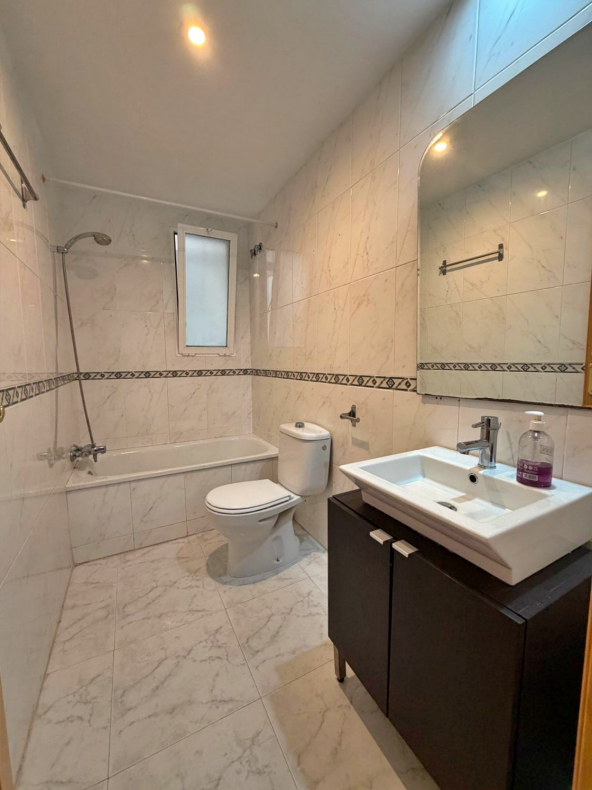 Long-term rental in Jávea Port available now.