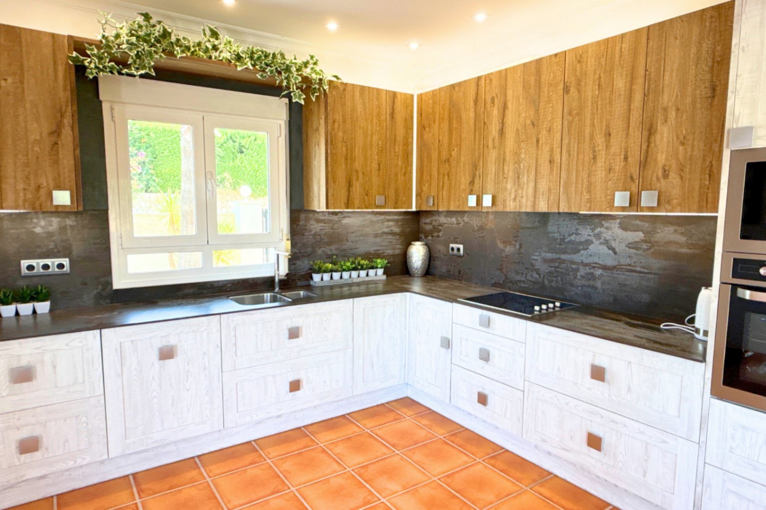 Luxury 4 Bed Villa for Sale in Calpe