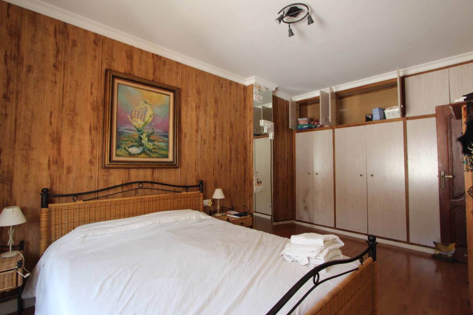 Exclusive 3-Bed Apartment in the Heart of Jalón