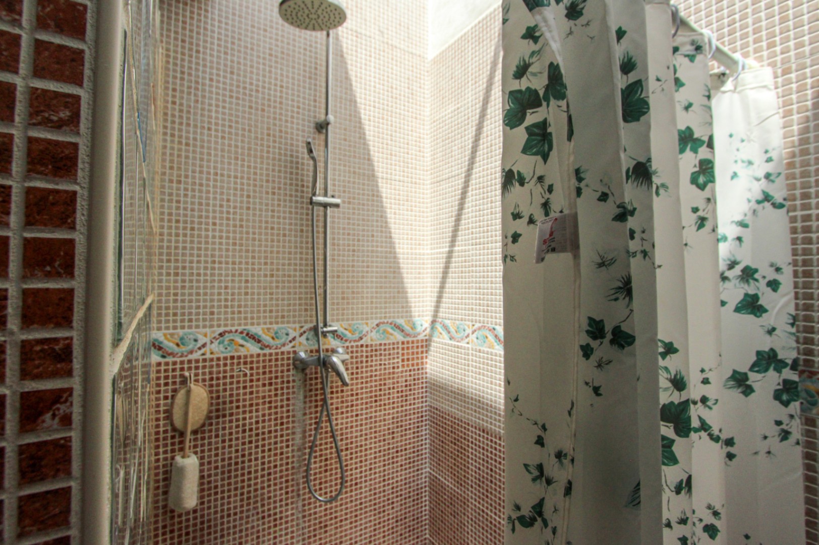 Exclusive 3-Bed Apartment in the Heart of Jalón