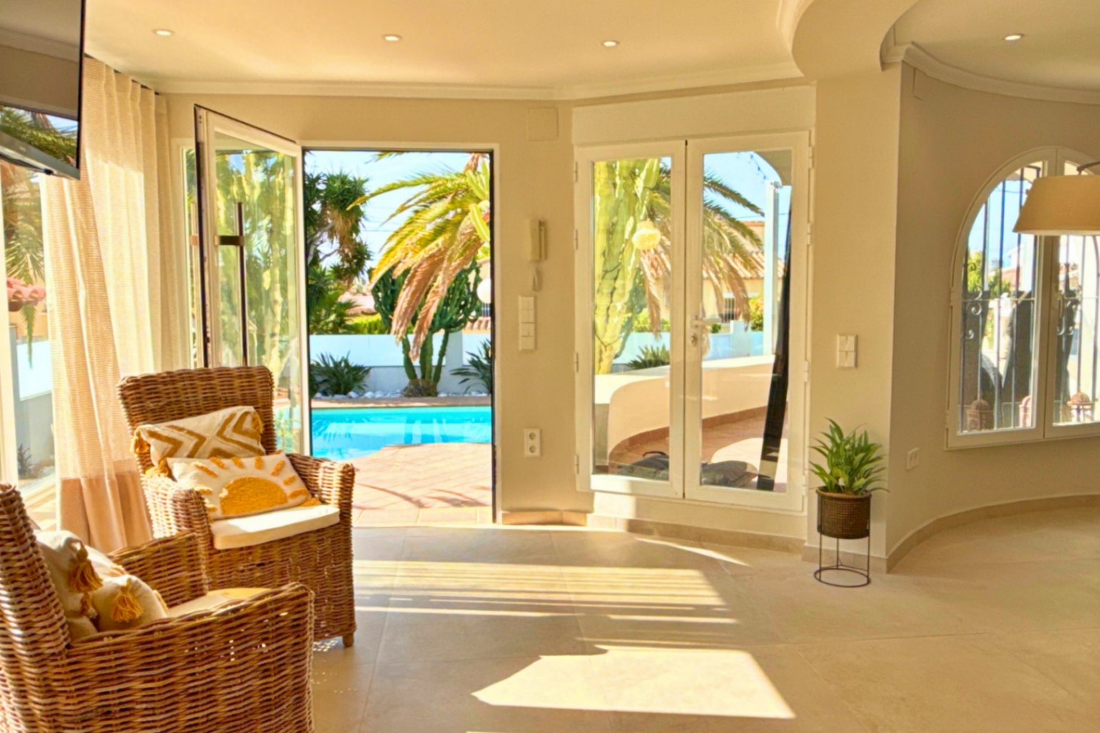Long-term rental - Detached villa in Calpe available from mid September 2026 
