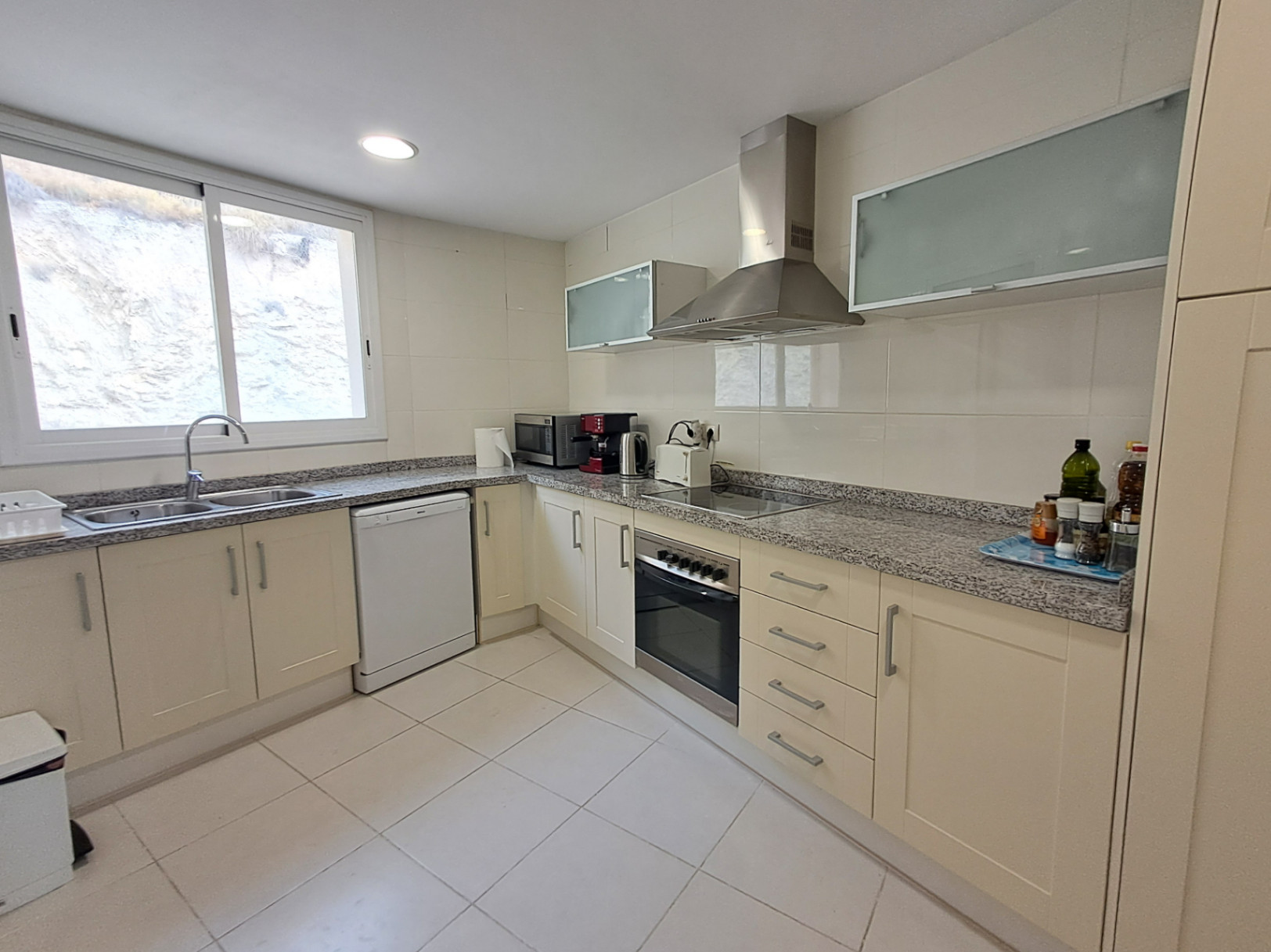 Short-term seasonal rental apartment in Colinas de Altea
