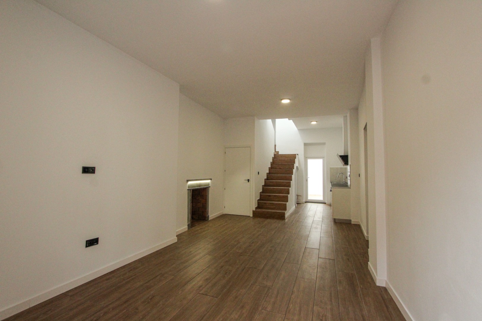 Renoviertes 3-Zimmer-Reihenhaus zum Verkauf in Murla