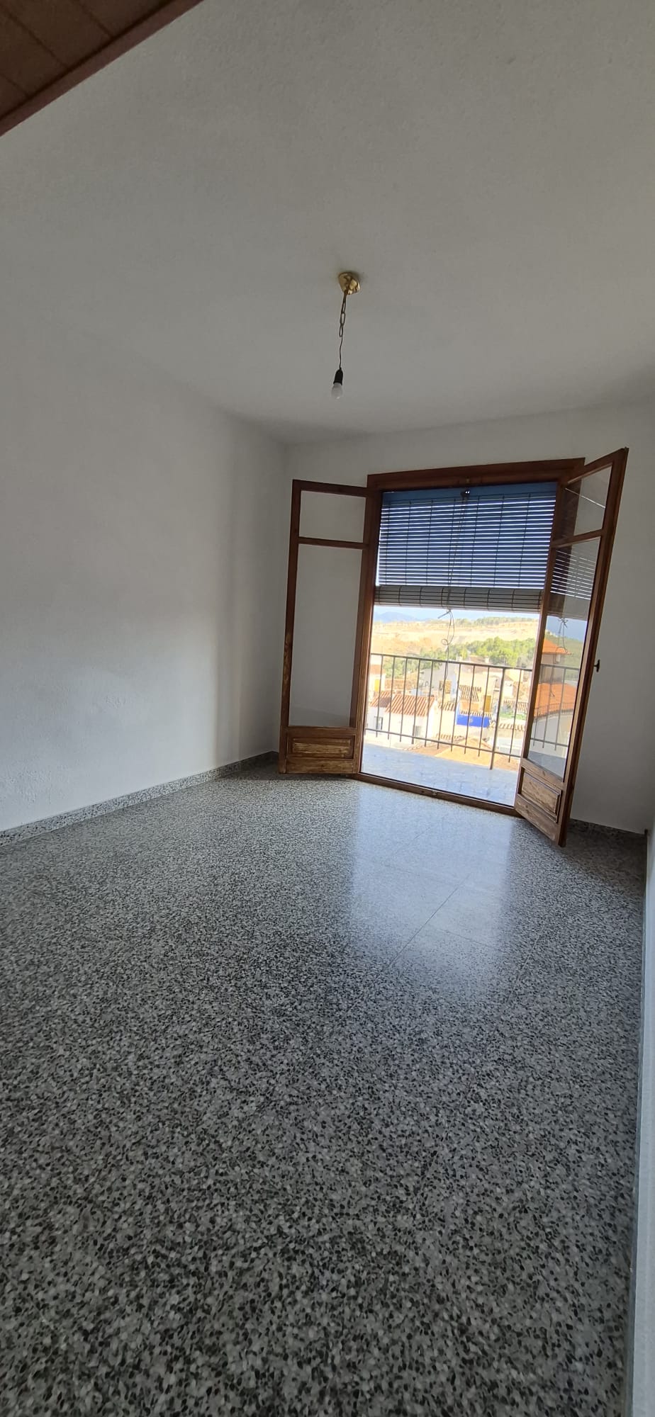 Townhouse in La Nucía Pueblo with 4 bedrooms and a good location.