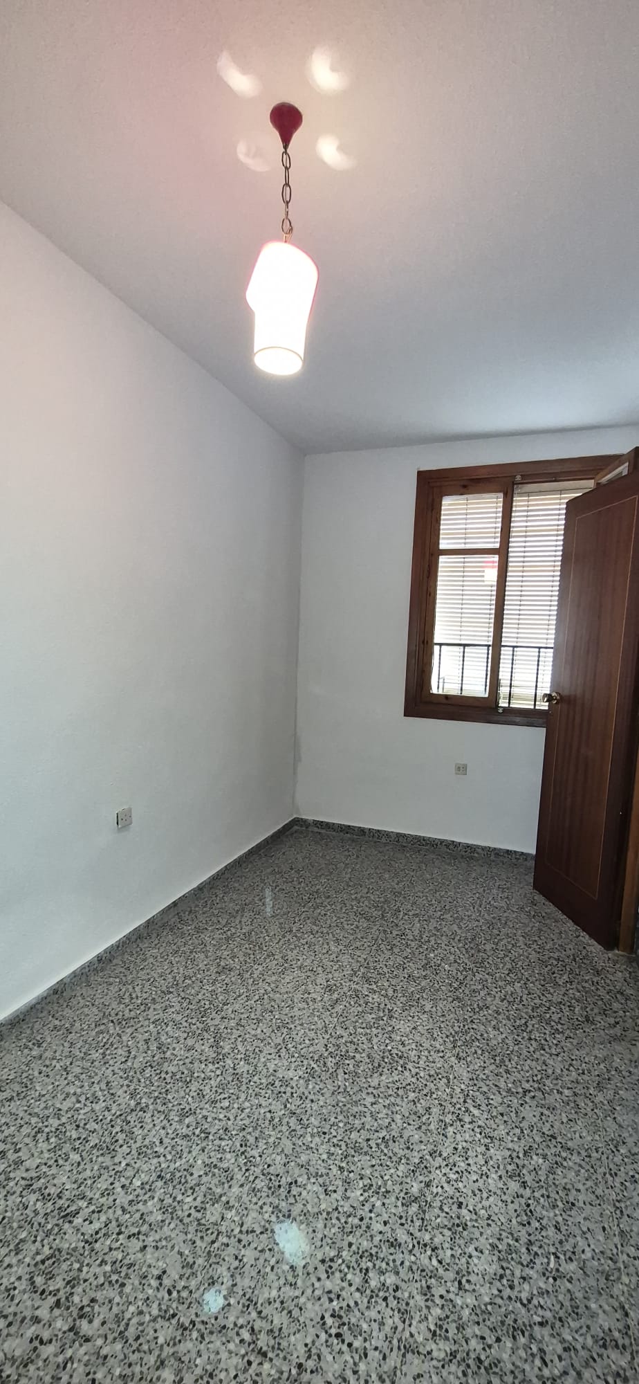 Townhouse in La Nucía Pueblo with 4 bedrooms and a good location.