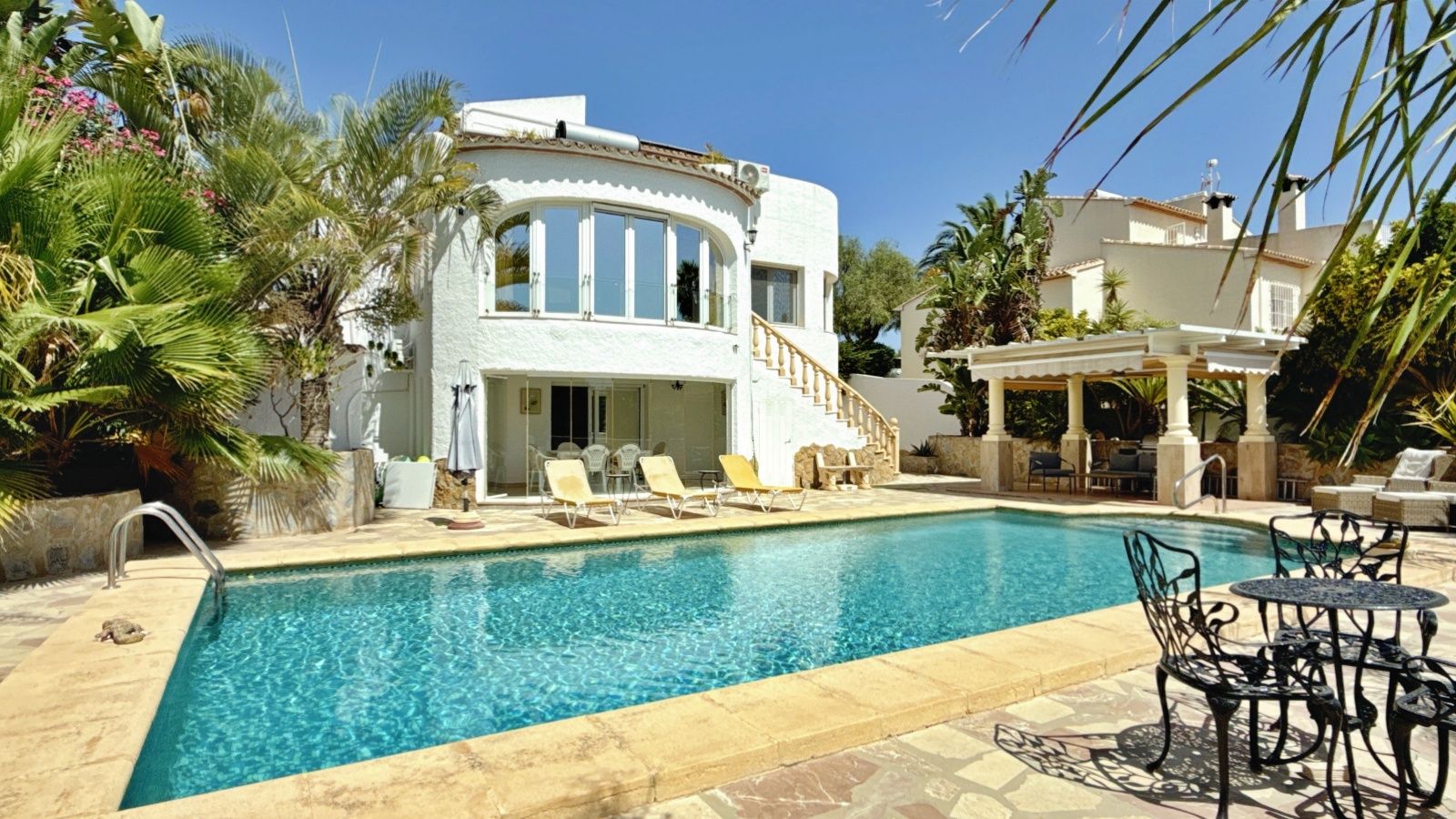 4-Bedroom Villa in Pinar del Advocat, Moraira with Large Pool