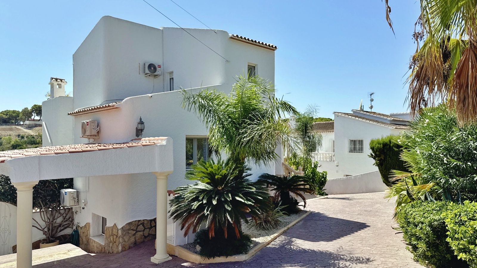 4-Bedroom Villa in Pinar del Advocat, Moraira with Large Pool