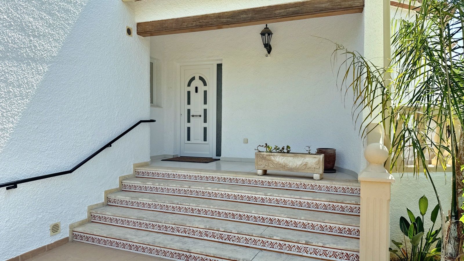 4-Bedroom Villa in Pinar del Advocat, Moraira with Large Pool