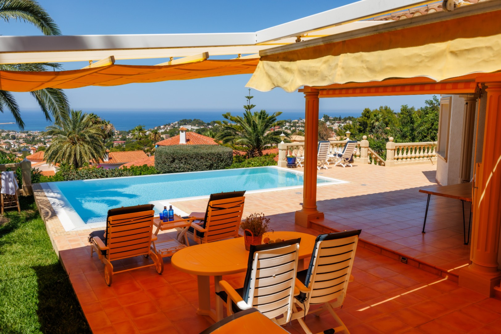 Villa with Infinity Pool & 180° Sea Views in Denia